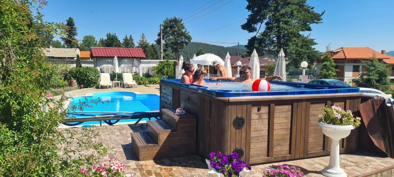 Vila Kalvachevi Cigov Čark Exteriér fotografie